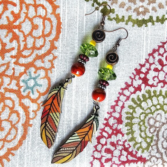 Artisan Hand Crafted Earrings, Painted Wood Feathers Beaded Pierced NWT - Picture 10 of 13